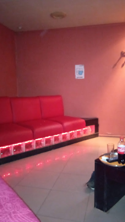 AF1QipM4LPLy63VPCtUdV3vn4TBc4Cf1bAnB9d18 sA5w408 h725 k no