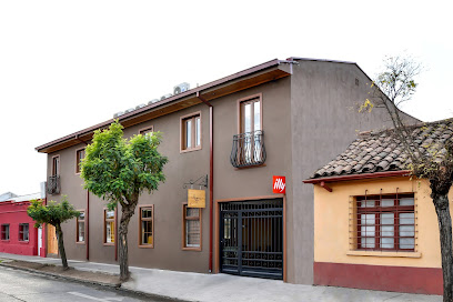 AF1QipMKMSYAnaFw9CMRNF7eWjLFMSyYcdb2RNfnW6 3w408 h272 k no