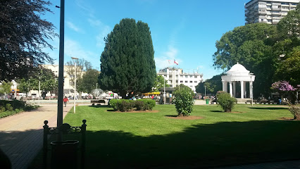 AF1QipMca7k2Z7JNRR8RCkjyX19t9WkfSFj6KoNytDLCw426 h240 k no