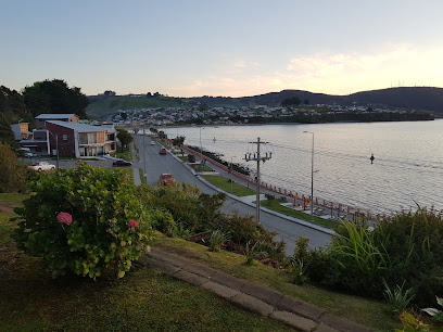 AF1QipPG48sqm3DBOF5sUfzF 56uR7uRx wnEPkPYy ow408 h306 k no