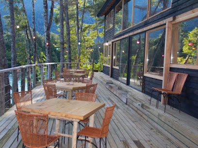 AF1QipPlr7vH9VcaK0H8FYmlBpCbvYJL5 9wysqFu75w408 h306 k no