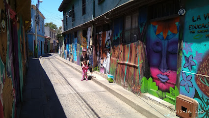 AF1QipPv4j6us fC1M2bTBsgVPTAFMjiWZmtOp628Scnw426 h240 k no